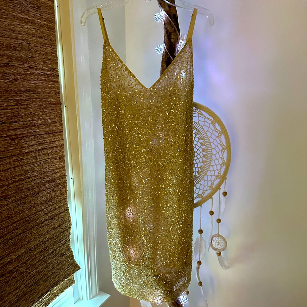 EUC Alice + Olivia Sparkly dress